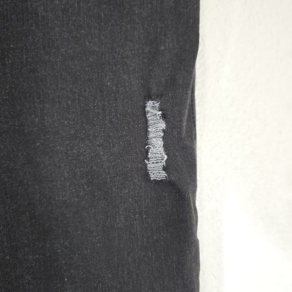 Spanx Vintage Distressed Ankle Skinny Jeans in Black Size Large Style 20213R - Picture 7 of 13